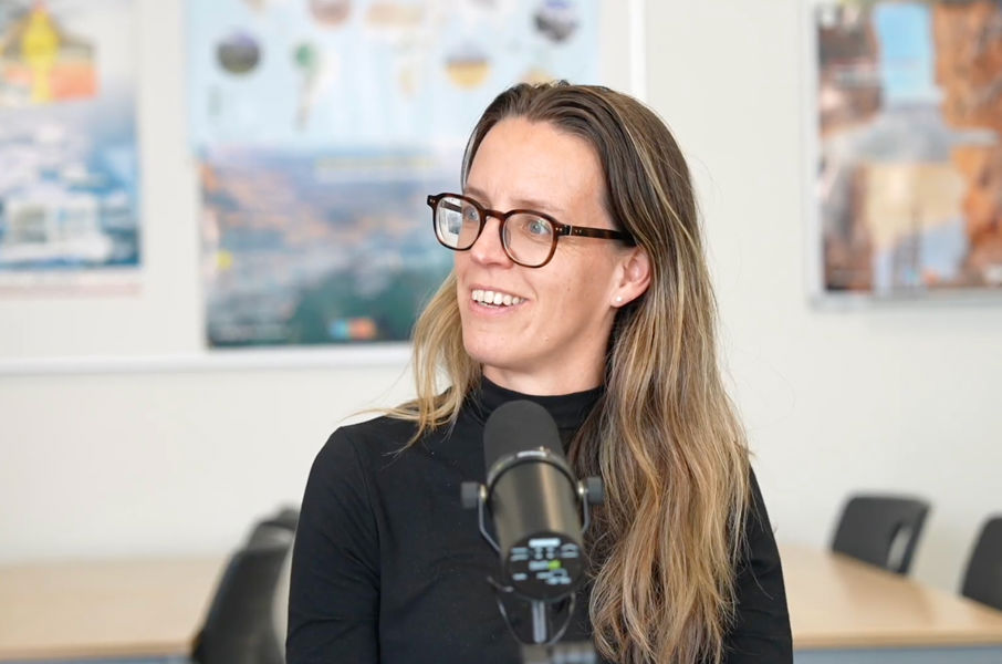 Foto Tjipcast met Hetty Kuiper van expertiseschool Winkler Prins in veendam